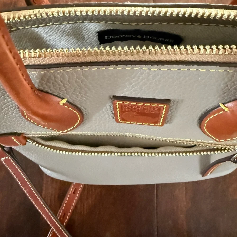 Dooney and Bourke Elegant Gray and Brown tote crossbody Handbag EUC - Picture 9 of 11